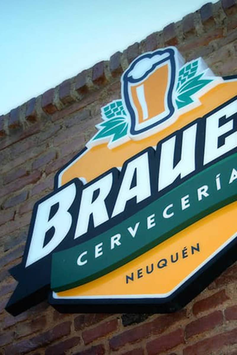 Tarjetas personales de Brauer Cervecería